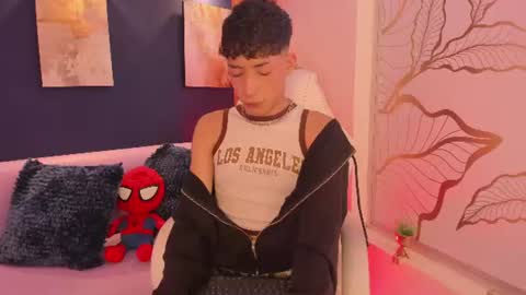 Snapshot of adann_scott chatting on June 30, 12:50 pm Adan online show from June 30, 12:50 pm