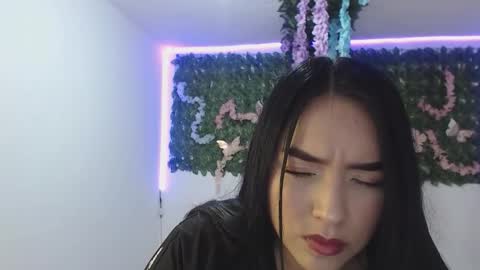 Snapshot of adara_cute_69 chatting on February 16, 6:04 pm Adara online show from February 16, 6:04 pm