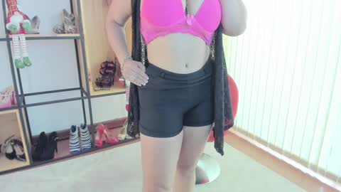 Snapshot of adaspencer_1 chatting on December 23, 6:05 pm Ada Spencer online show from December 23, 6:05 pm
