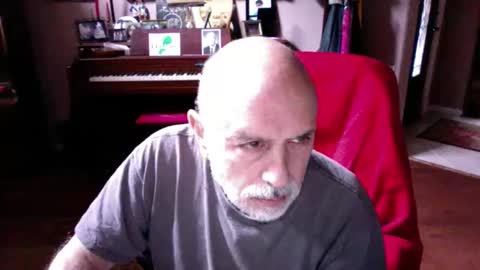 add_me_2 online show from December 5, 6:59 pm