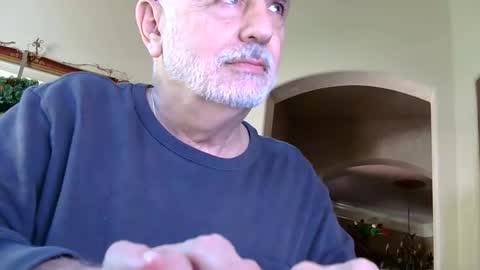 Snapshot of add_me_2 chatting on April 7, 7:47 pm add_me_2 online show from April 7, 7:47 pm