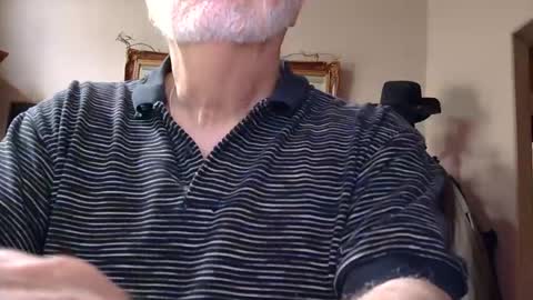 Snapshot of add_me_2 chatting on May 6, 2:22 pm add_me_2 online show from May 6, 2:22 pm