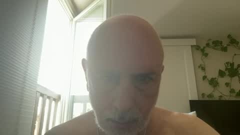 Snapshot of add_me_2 chatting on June 24, 11:31 am add_me_2 online show from June 24, 11:31 am