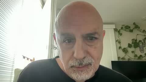 Snapshot of add_me_2 chatting on June 29, 9:15 am add_me_2 online show from June 29, 9:15 am