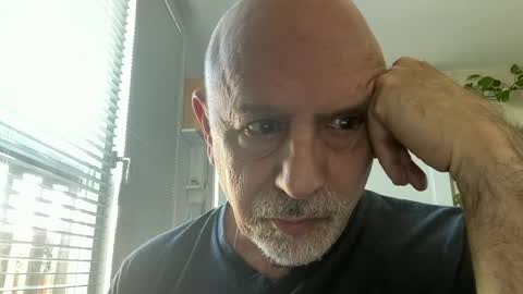 Snapshot of add_me_2 chatting on July 1, 6:37 am add_me_2 online show from July 1, 6:37 am