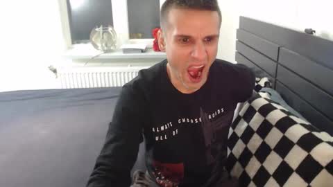 addictedgammer online show from October 6, 11:57 pm