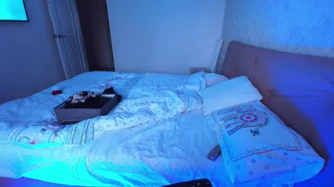 Sabi online show from March 4, 1:49 pm