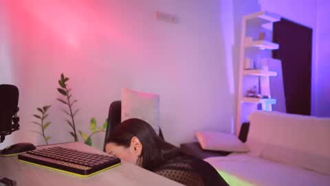 ADDICTION online show from December 6, 4:36 am