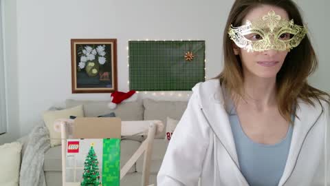Snapshot of addieroseone chatting on December 20, 3:03 am Addison Rose  I am currently away for the holiday weekend. Streams start again on 1242024. Enjoy the holiday online show from December 20, 3:03 am