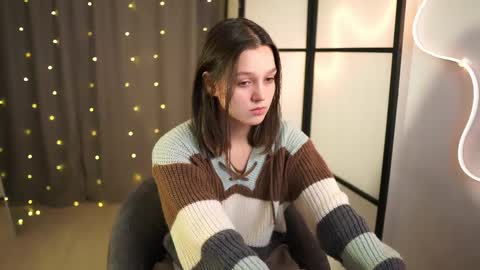 Snapshot of addy_moon chatting on February 26, 5:20 am Addy online show from February 26, 5:20 am