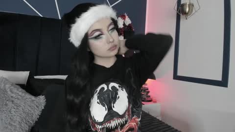 Ade  online show from December 12, 7:37 pm