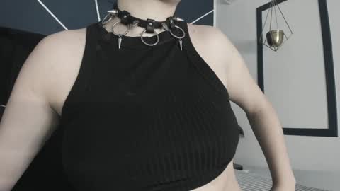 Ade  online show from February 6, 7:51 pm