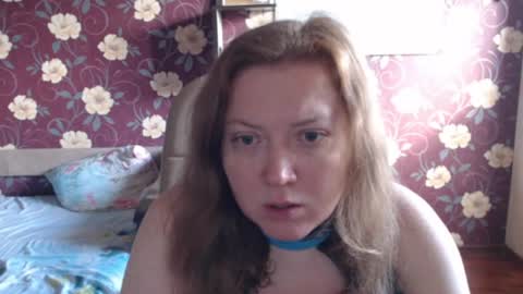 Snapshot of adel_redhead_ chatting on June 21, 2:19 pm Adel online show from June 21, 2:19 pm