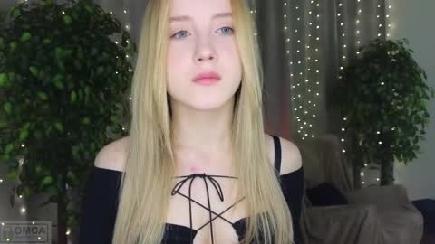 Adele online show from February 28, 7:14 pm