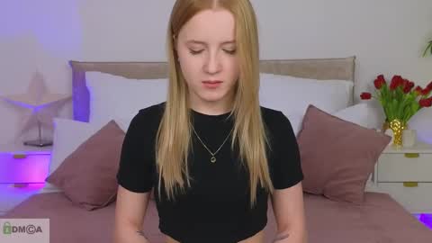 Adele online show from March 9, 6:32 pm