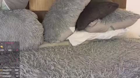 Andrea online show from February 6, 6:02 pm