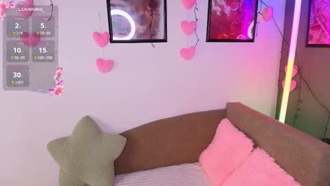 Snapshot of adele_farrell chatting on February 20, 2:19 am Adele online show from February 20, 2:19 am