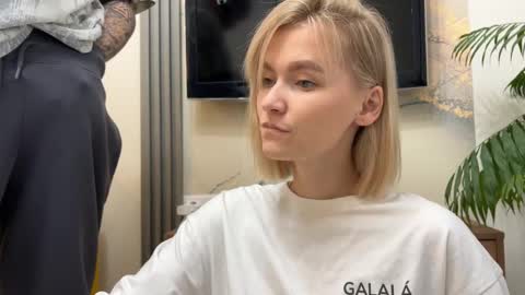 Adele Nick online show from November 2, 11:56 am