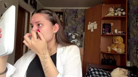 Poly online show from April 16, 12:17 pm