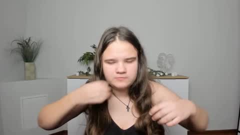 adelecruzz online show from January 20, 4:12 pm