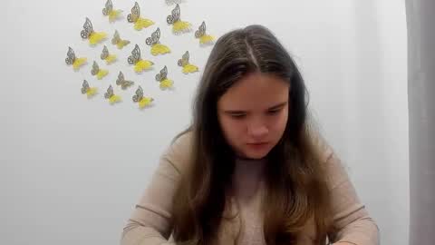 adelecruzz online show from January 24, 1:25 pm