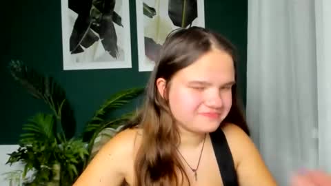 adelecruzz online show from February 20, 1:22 pm