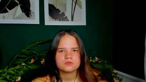 adelecruzz online show from April 4, 12:02 pm