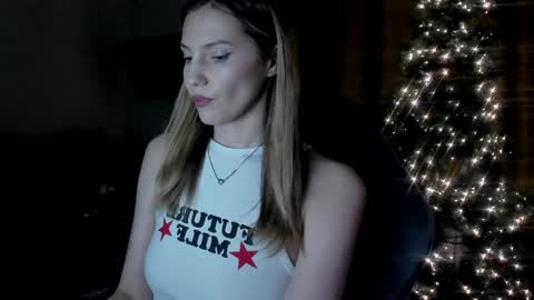 Adele Shine online show from December 29, 8:55 am