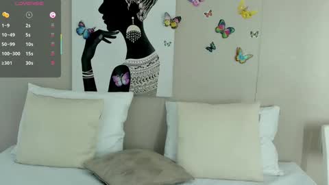 Adele Smithh online show from October 1, 11:38 am