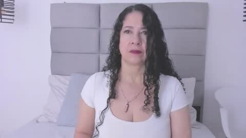 Snapshot of adelesmithh chatting on February 20, 11:54 am Adele Smithh online show from February 20, 11:54 am