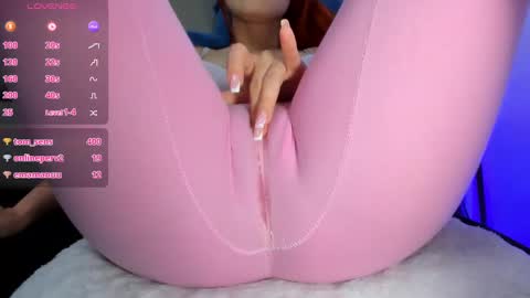 adelinaconte1 online show from January 16, 10:12 pm