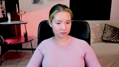 Adelina online show from December 8, 9:30 pm