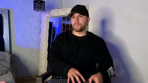 Ades online show from October 6, 11:51 am