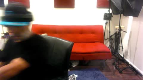 Snapshot of adick_ting chatting on November 5, 11:54 am adick_ting online show from November 5, 11:54 am