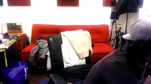 Snapshot of adick_ting chatting on November 28, 4:48 am adick_ting online show from November 28, 4:48 am