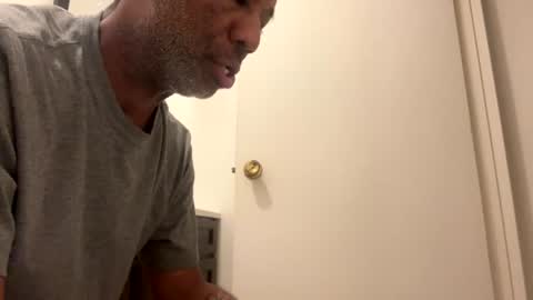 Snapshot of adick_ting chatting on July 2, 10:21 am adick_ting online show from July 2, 10:21 am