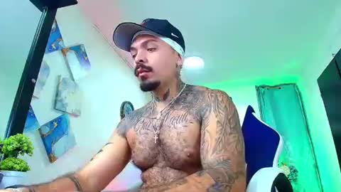   DALIL ADIL AMIN online show from November 12, 5:13 pm