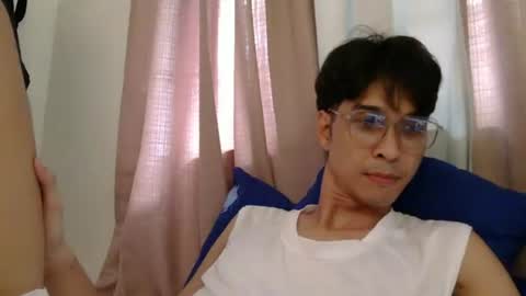 Snapshot of adios_amigo chatting on July 8, 10:58 pm Amigo online show from July 8, 10:58 pm