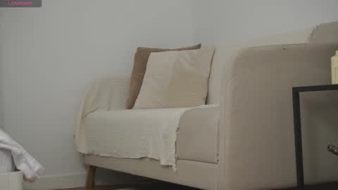 Adisson Fox online show from December 21, 7:15 am