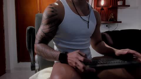 Snapshot of adonis_dlh chatting on December 23, 4:17 pm Adonis online show from December 23, 4:17 pm