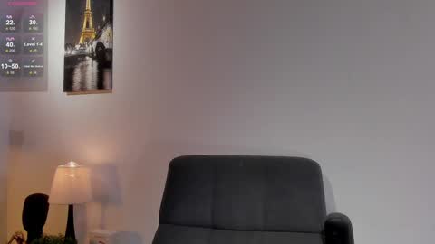 Snapshot of adonis_dlh chatting on January 22, 2:04 am Adonis online show from January 22, 2:04 am