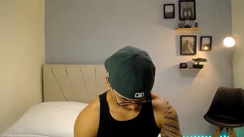 Snapshot of adonis_dlh chatting on November 20, 10:53 pm Adonis online show from November 20, 10:53 pm