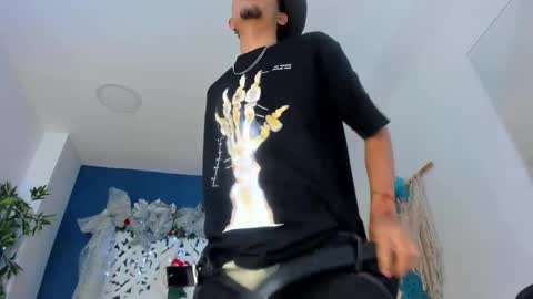 adonis_wb online show from December 14, 4:51 am