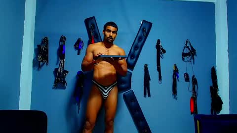 adonisdios online show from May 14, 1:51 pm
