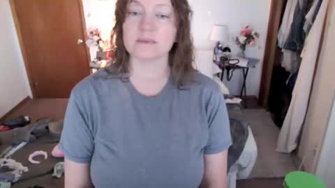 adorable22 online show from April 1, 11:55 am