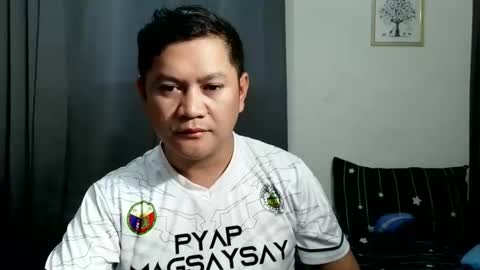 adorableasianboy online show from April 1, 6:47 am