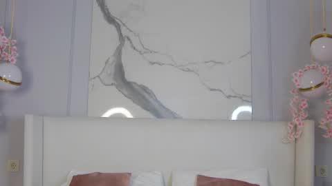 adoracortes online show from September 19, 5:09 am