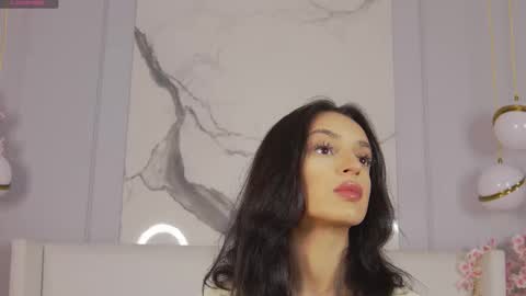 adoracortes online show from October 11, 5:17 am