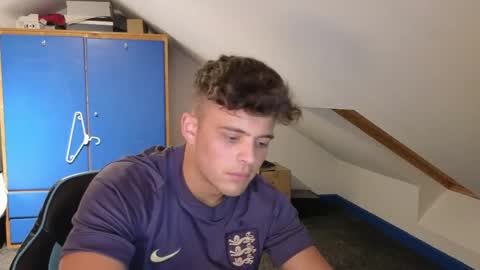 Snapshot of adr_twink chatting on April 25, 9:23 pm ADR Twink online show from April 25, 9:23 pm