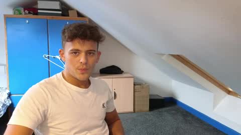 Snapshot of adr_twink chatting on June 7, 5:27 pm ADR Twink online show from June 7, 5:27 pm